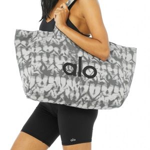 Alo yoga grey tiedye shopper tote